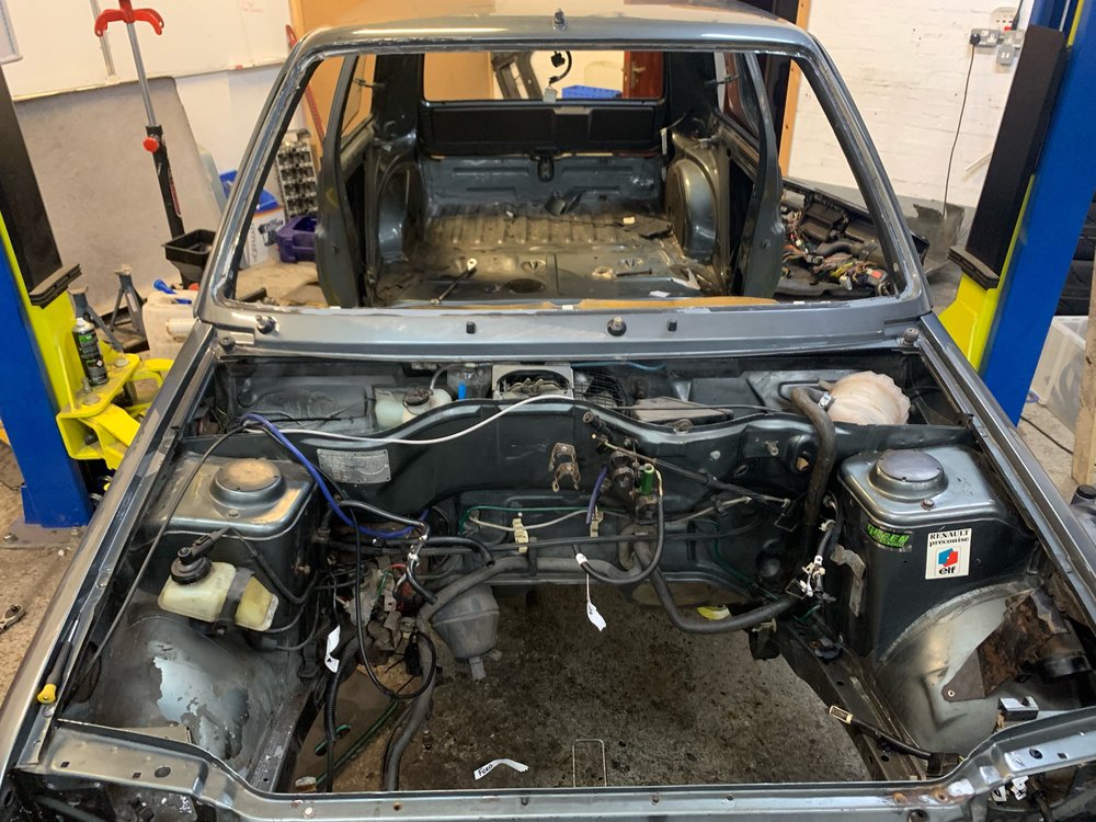 1990 Renault 5 GT Turbo Restoration (11)
