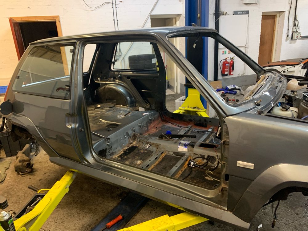 1990 Renault 5 GT Turbo Restoration (16)